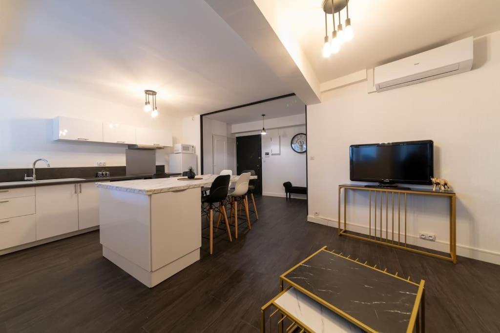 Superbe Appartement Centre Historique Avignon Bagian luar foto